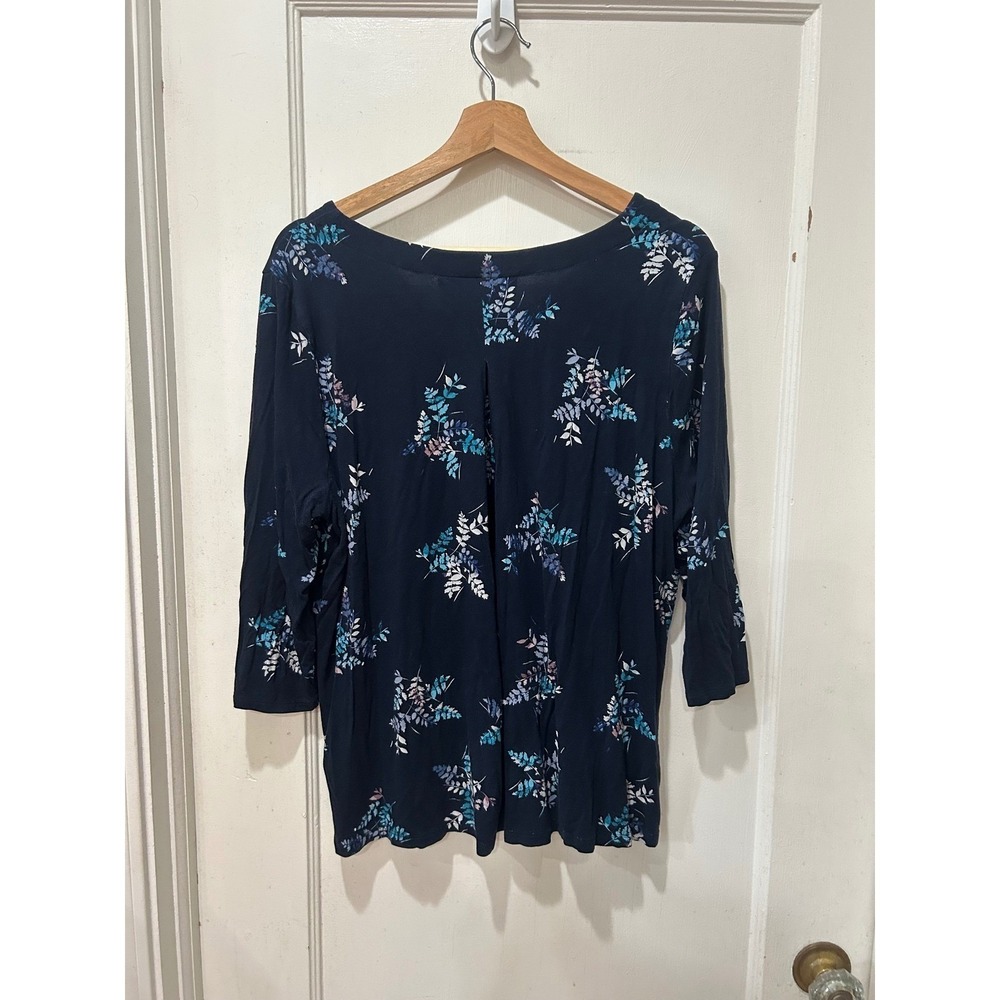 J. Jill Wearever Navy Blue Floral Leaf V-Neck 3/4 Sleeve Knit Top Large L - Picture 6 of 6